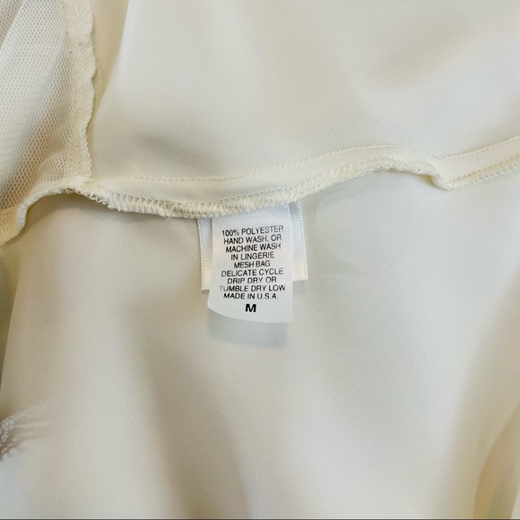 Jonquil “Dominique” ivory pink & black chemise with pleats and lace size M - Picture 7 of 8